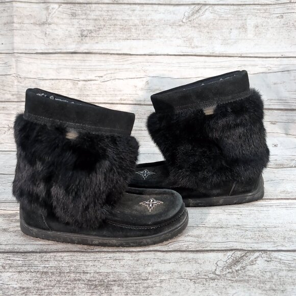 Manitobah Mukluks Waterproof Black Fur Suede Winter Boots – Women’s Size 7 - Picture 5 of 10